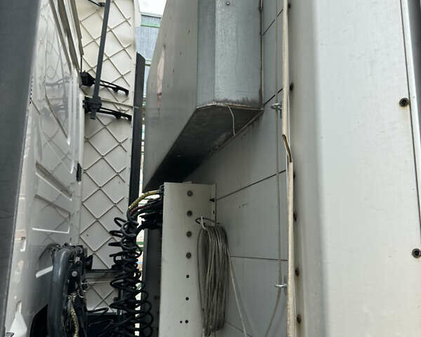 Серый Шмитц Каргобулл C01, объемом двигателя 0 л и пробегом 100 тыс. км за 8700 $, фото 50 на Automoto.ua
