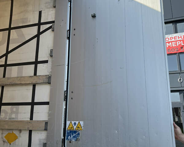 Сірий Шмітц Каргобулл C01, об'ємом двигуна 0 л та пробігом 500 тис. км за 10900 $, фото 10 на Automoto.ua