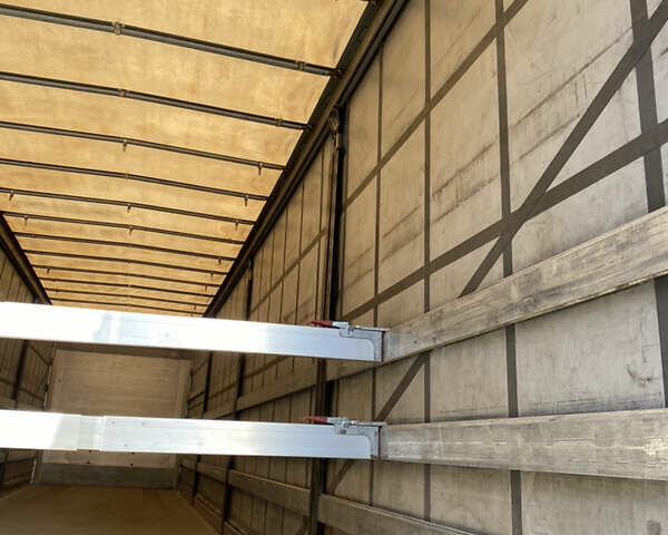 Сірий Шмітц Каргобулл C01, об'ємом двигуна 0 л та пробігом 0 тис. км за 11500 $, фото 9 на Automoto.ua