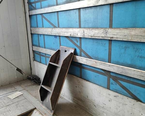 Шмітц Каргобулл C01 2007 у Золочів на Automoto.ua Синій Шмітц Каргобулл C01, об'ємом двигуна 0 л та пробігом 0 тис. км за 7600 $, фото 10 на Automoto.ua