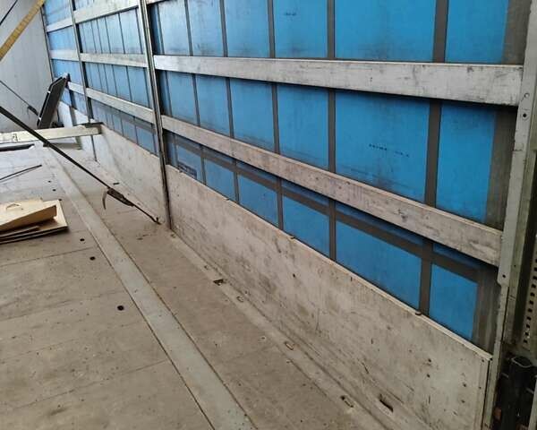 Шмітц Каргобулл C01 2007 у Золочів на Automoto.ua Синій Шмітц Каргобулл C01, об'ємом двигуна 0 л та пробігом 0 тис. км за 7600 $, фото 6 на Automoto.ua