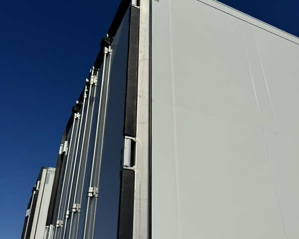 Белый Шмитц Каргобулл САФ, объемом двигателя 0 л и пробегом 250 тыс. км за 25500 $, фото 23 на Automoto.ua