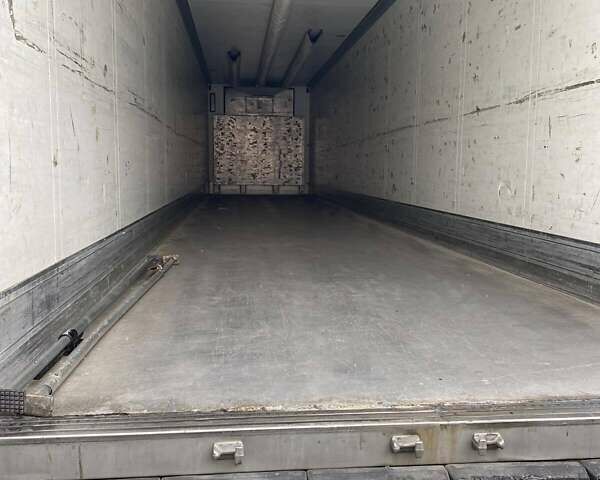 Красный Шмитц Каргобулл САФ, объемом двигателя 0 л и пробегом 500 тыс. км за 11500 $, фото 8 на Automoto.ua