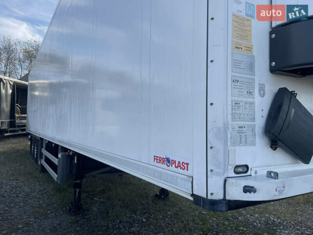 Красный Шмитц Каргобулл САФ, объемом двигателя 0 л и пробегом 111 тыс. км за 20900 $, фото 15 на Automoto.ua