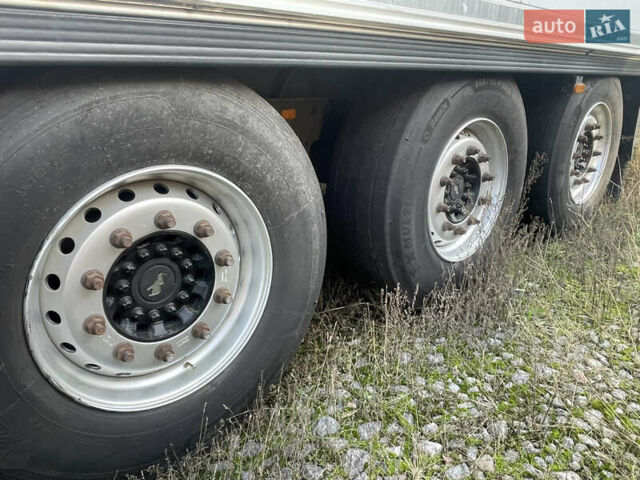 Красный Шмитц Каргобулл САФ, объемом двигателя 0 л и пробегом 111 тыс. км за 20900 $, фото 24 на Automoto.ua