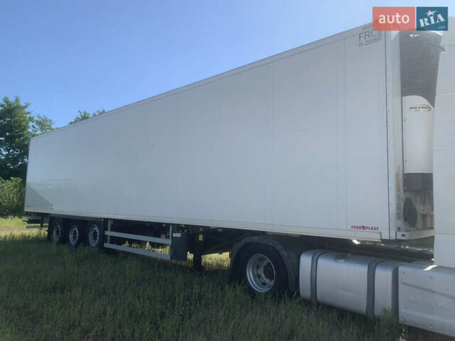 Красный Шмитц Каргобулл САФ, объемом двигателя 0 л и пробегом 111 тыс. км за 20900 $, фото 17 на Automoto.ua