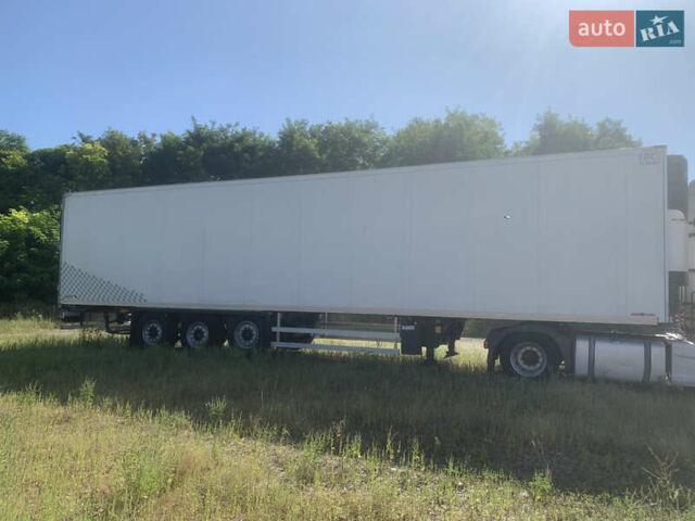 Красный Шмитц Каргобулл САФ, объемом двигателя 0 л и пробегом 111 тыс. км за 20900 $, фото 18 на Automoto.ua