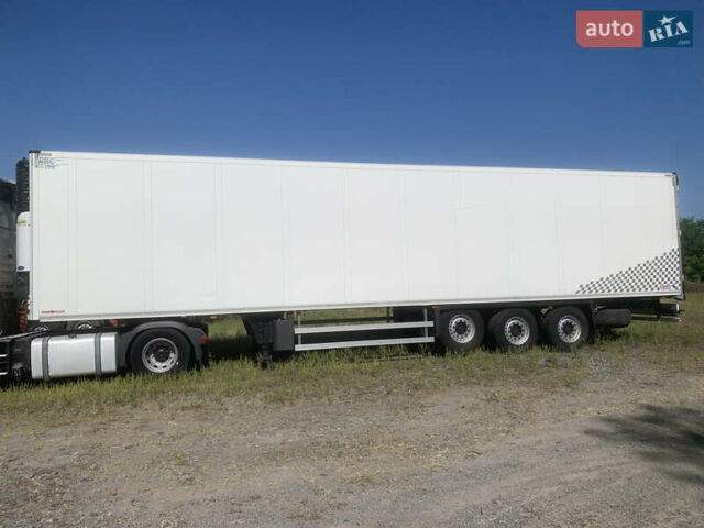 Красный Шмитц Каргобулл САФ, объемом двигателя 0 л и пробегом 111 тыс. км за 20900 $, фото 5 на Automoto.ua