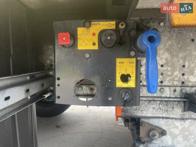 Шмитц Каргобулл САФ, объемом двигателя 0 л и пробегом 111 тыс. км за 14900 $, фото 24 на Automoto.ua