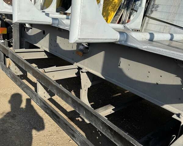 Шмитц Каргобулл САФ, объемом двигателя 0 л и пробегом 1 тыс. км за 14000 $, фото 5 на Automoto.ua