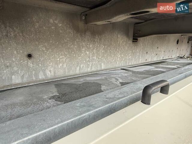 Сірий Шмітц Каргобулл САФ, об'ємом двигуна 0 л та пробігом 450 тис. км за 7800 $, фото 10 на Automoto.ua