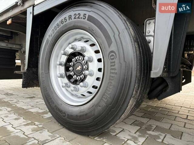 Серый Шмитц Каргобулл САФ, объемом двигателя 0 л и пробегом 393 тыс. км за 17500 $, фото 33 на Automoto.ua