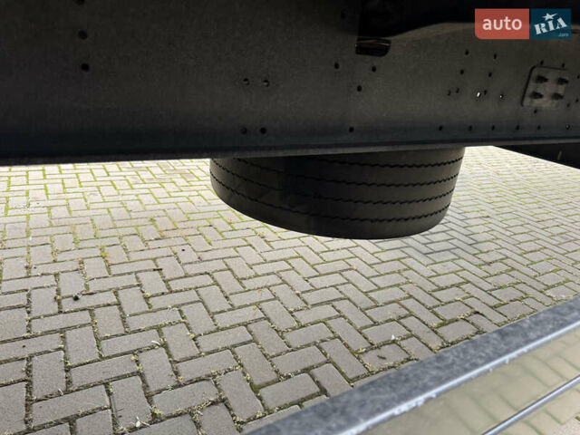 Сірий Шмітц Каргобулл САФ, об'ємом двигуна 0 л та пробігом 200 тис. км за 16300 $, фото 5 на Automoto.ua
