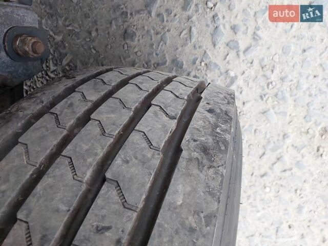 Сірий Шмітц Каргобулл САФ, об'ємом двигуна 0 л та пробігом 350 тис. км за 13900 $, фото 4 на Automoto.ua