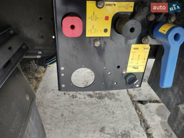 Сірий Шмітц Каргобулл САФ, об'ємом двигуна 0 л та пробігом 123 тис. км за 11800 $, фото 7 на Automoto.ua