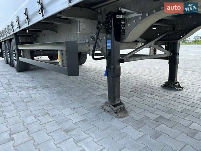 Сірий Шмітц Каргобулл САФ, об'ємом двигуна 0 л та пробігом 390 тис. км за 17500 $, фото 42 на Automoto.ua