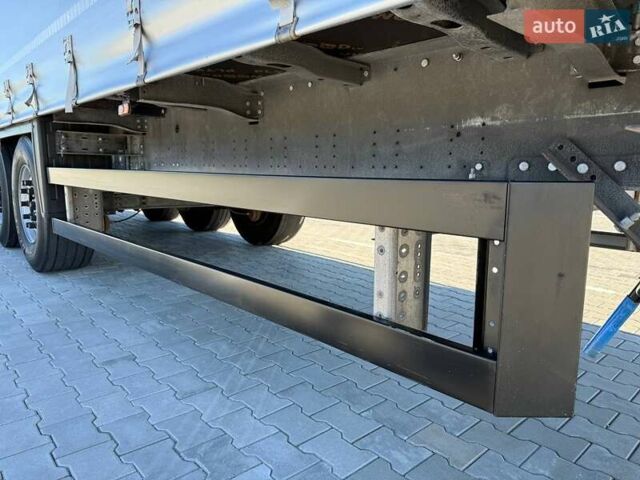 Серый Шмитц Каргобулл САФ, объемом двигателя 0 л и пробегом 390 тыс. км за 17999 $, фото 69 на Automoto.ua