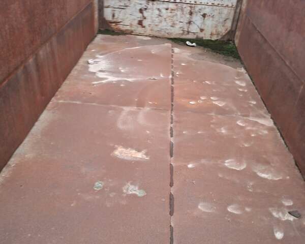 Серый Шмитц Каргобулл BDF, объемом двигателя 0 л и пробегом 300 тыс. км за 6300 $, фото 3 на Automoto.ua