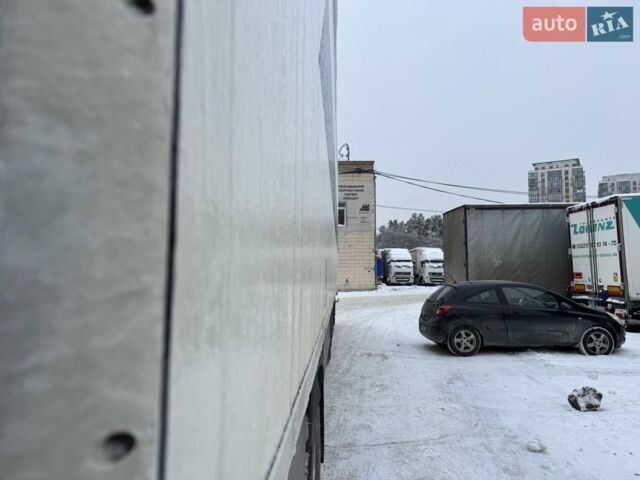 Белый Шмитц Каргобулл Cargobull, объемом двигателя 0 л и пробегом 935 тыс. км за 26000 $, фото 4 на Automoto.ua