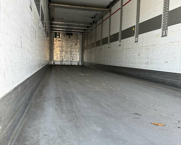 Белый Шмитц Каргобулл Cargobull, объемом двигателя 0 л и пробегом 377 тыс. км за 29999 $, фото 15 на Automoto.ua