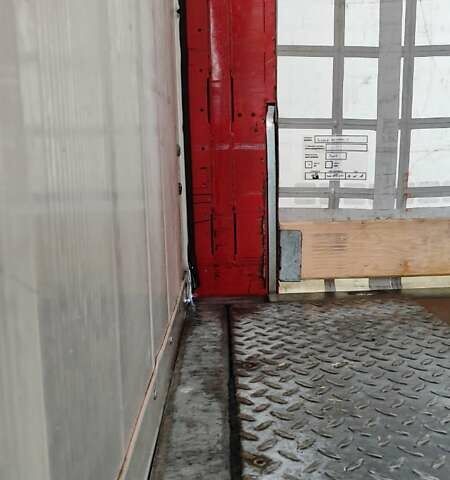 Білий Шмітц Каргобулл Cargobull, об'ємом двигуна 0 л та пробігом 300 тис. км за 12900 $, фото 9 на Automoto.ua