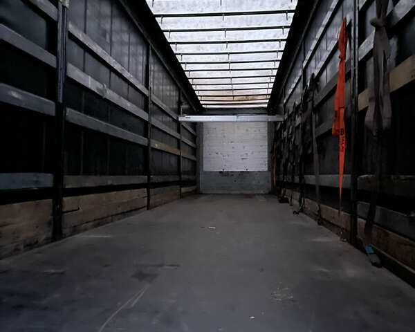 Чорний Шмітц Каргобулл Cargobull, об'ємом двигуна 0 л та пробігом 95 тис. км за 7700 $, фото 6 на Automoto.ua