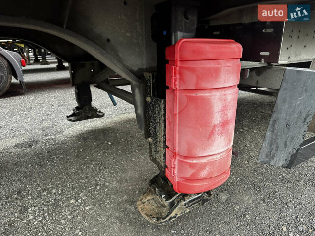 Червоний Шмітц Каргобулл Cargobull, об'ємом двигуна 0 л та пробігом 0 тис. км за 10500 $, фото 3 на Automoto.ua