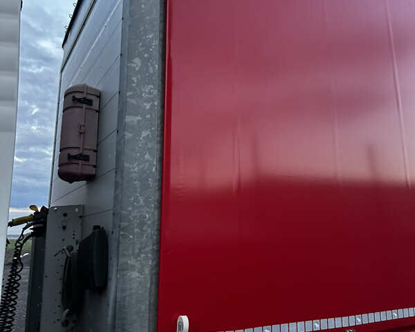 Шмітц Каргобулл Cargobull 2012 у Умани на Automoto.ua Червоний Шмітц Каргобулл Cargobull, об'ємом двигуна 0 л та пробігом 0 тис. км за 10999 $, фото 2 на Automoto.ua