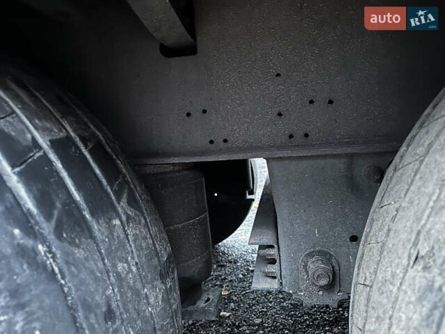 Шмітц Каргобулл Cargobull 2012 у Умани на Automoto.ua Червоний Шмітц Каргобулл Cargobull, об'ємом двигуна 0 л та пробігом 0 тис. км за 10999 $, фото 8 на Automoto.ua