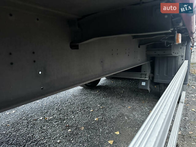 Шмітц Каргобулл Cargobull 2012 у Умани на Automoto.ua Червоний Шмітц Каргобулл Cargobull, об'ємом двигуна 0 л та пробігом 0 тис. км за 10999 $, фото 5 на Automoto.ua