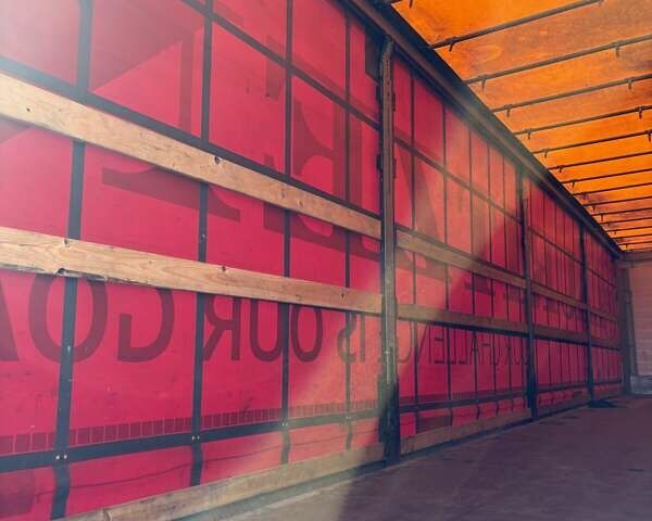 Шмитц Каргобулл Cargobull 2016 в Луцке на Automoto.ua Красный Шмитц Каргобулл Cargobull, объемом двигателя 0 л и пробегом 200 тыс. км за 16399 $, фото 9 на Automoto.ua