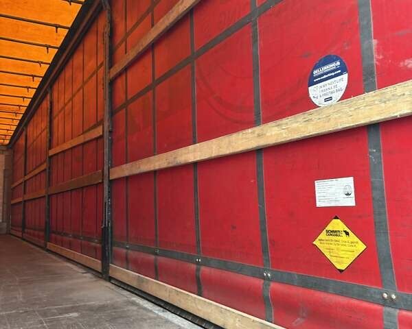 Красный Шмитц Каргобулл Cargobull, объемом двигателя 0 л и пробегом 0 тыс. км за 15399 $, фото 5 на Automoto.ua