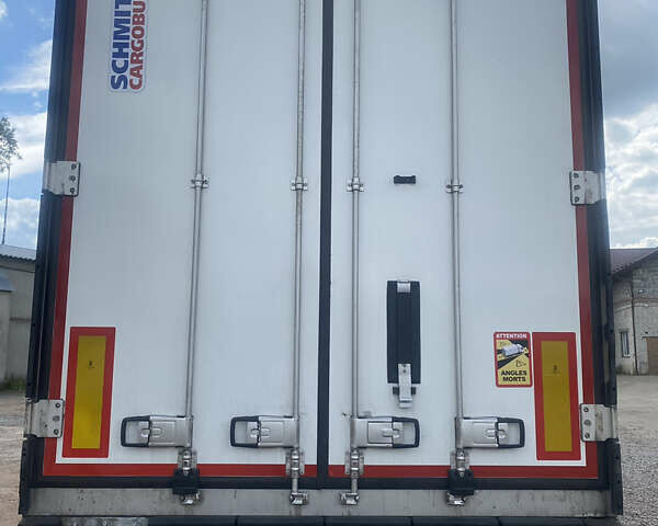 Шмитц Каргобулл Cargobull, объемом двигателя 0 л и пробегом 300 тыс. км за 39000 $, фото 2 на Automoto.ua