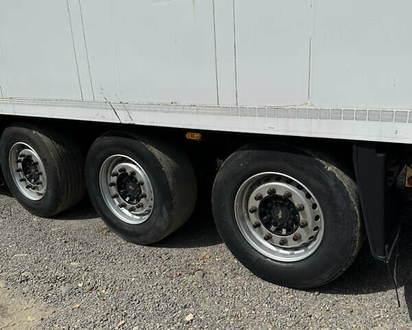 Шмитц Каргобулл Cargobull 2008 в Хусте на Automoto.ua Шмитц Каргобулл Cargobull, объемом двигателя 0 л и пробегом 673 тыс. км за 12900 $, фото 2 на Automoto.ua