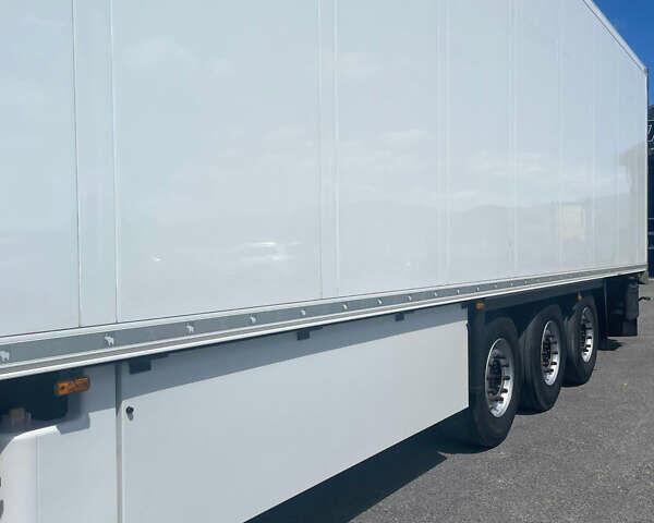 Шмитц Каргобулл Cargobull, объемом двигателя 0 л и пробегом 200 тыс. км за 26174 $, фото 2 на Automoto.ua