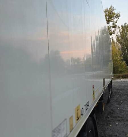 Шмитц Каргобулл Cargobull 2015 в Каменское - Днепродзержинск на Automoto.ua Шмитц Каргобулл Cargobull, объемом двигателя 0 л и пробегом 500 тыс. км за 28000 $, фото 14 на Automoto.ua