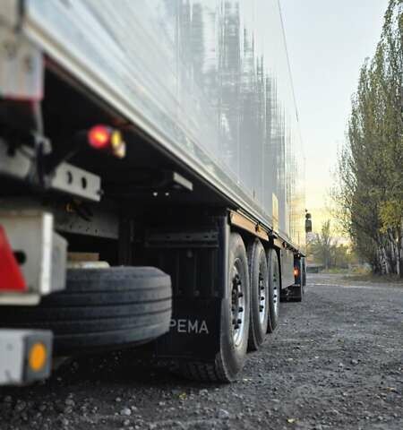 Шмитц Каргобулл Cargobull 2015 в Каменское - Днепродзержинск на Automoto.ua Шмитц Каргобулл Cargobull, объемом двигателя 0 л и пробегом 500 тыс. км за 28000 $, фото 11 на Automoto.ua