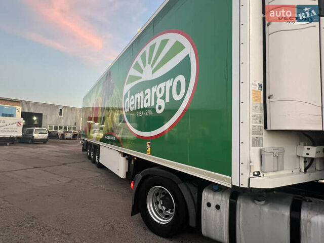 Шмитц Каргобулл Cargobull, объемом двигателя 0 л и пробегом 0 тыс. км за 27500 $, фото 2 на Automoto.ua