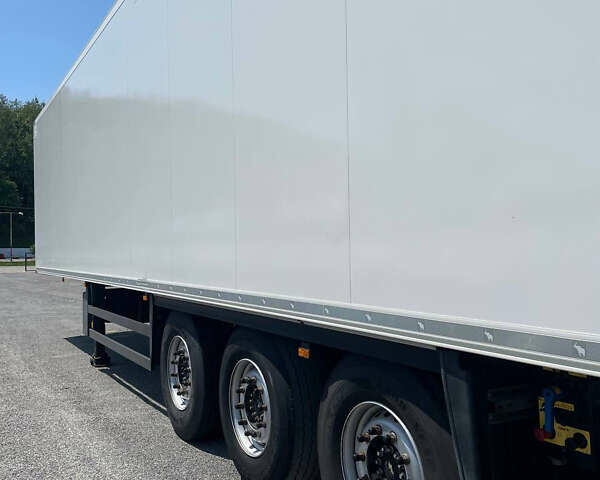 Шмитц Каргобулл Cargobull, объемом двигателя 0 л и пробегом 100 тыс. км за 28807 $, фото 4 на Automoto.ua