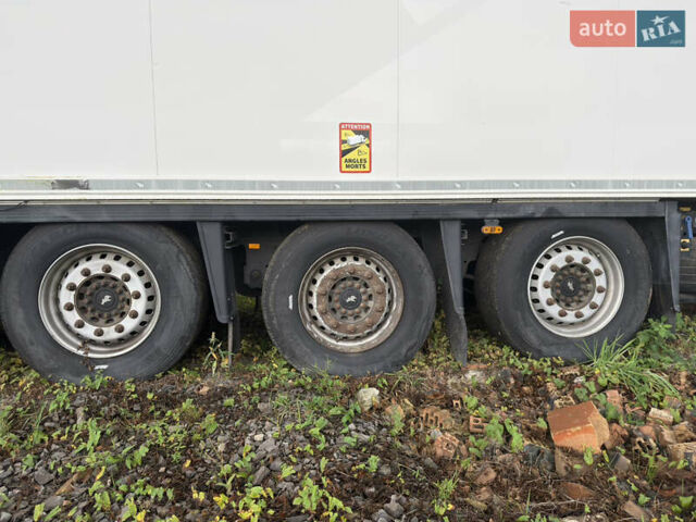 Шмитц Каргобулл Cargobull 2012 в Коломые на Automoto.ua Серый Шмитц Каргобулл Cargobull, объемом двигателя 0 л и пробегом 0 тыс. км за 18000 $, фото 7 на Automoto.ua