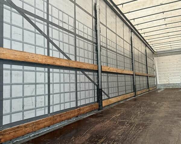 Серый Шмитц Каргобулл Cargobull, объемом двигателя 0 л и пробегом 400 тыс. км за 13300 $, фото 10 на Automoto.ua