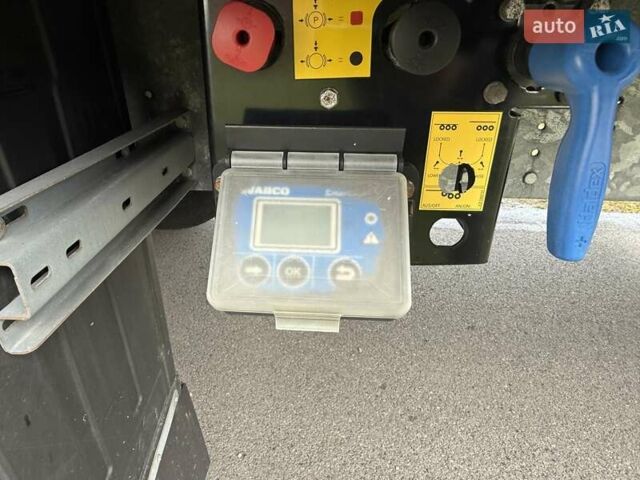 Серый Шмитц Каргобулл Cargobull, объемом двигателя 0 л и пробегом 450 тыс. км за 13500 $, фото 15 на Automoto.ua