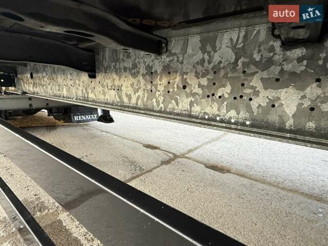 Серый Шмитц Каргобулл Cargobull, объемом двигателя 0 л и пробегом 231 тыс. км за 14900 $, фото 25 на Automoto.ua