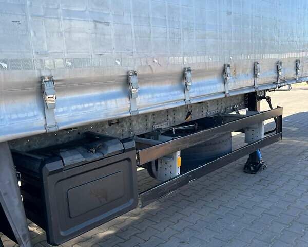 Шмитц Каргобулл Cargobull 2015 в Киеве на Automoto.ua Серый Шмитц Каргобулл Cargobull, объемом двигателя 0 л и пробегом 300 тыс. км за 13700 $, фото 16 на Automoto.ua