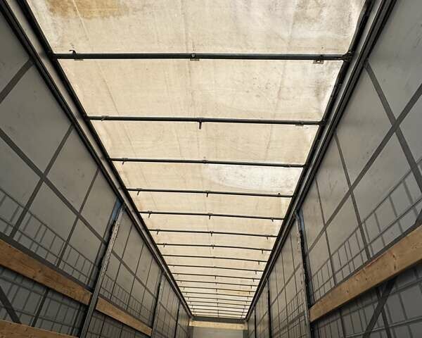 Серый Шмитц Каргобулл Cargobull, объемом двигателя 0 л и пробегом 500 тыс. км за 13700 $, фото 35 на Automoto.ua