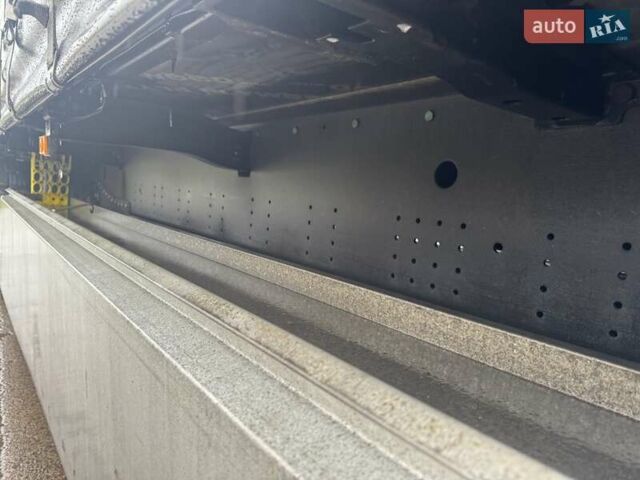 Сірий Шмітц Каргобулл Cargobull, об'ємом двигуна 0 л та пробігом 300 тис. км за 15300 $, фото 43 на Automoto.ua