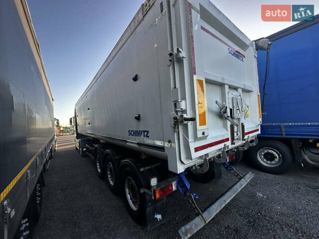 Синий Шмитц Каргобулл Cargobull, объемом двигателя 0 л и пробегом 0 тыс. км за 25500 $, фото 4 на Automoto.ua