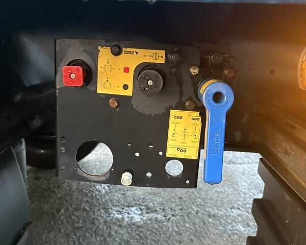 Синий Шмитц Каргобулл Cargobull, объемом двигателя 0 л и пробегом 200 тыс. км за 13399 $, фото 19 на Automoto.ua