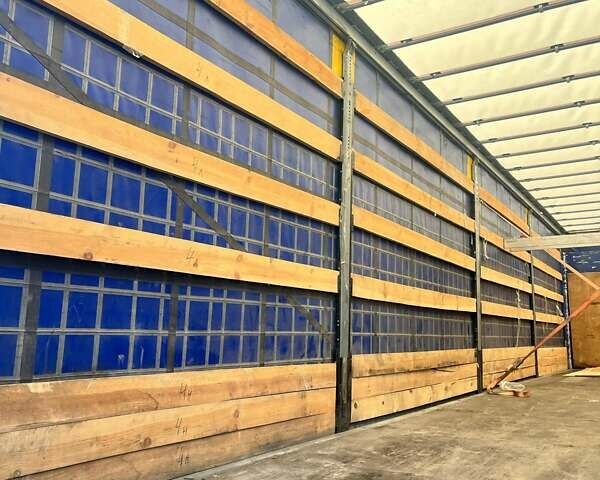 Синий Шмитц Каргобулл Cargobull, объемом двигателя 0 л и пробегом 300 тыс. км за 15500 $, фото 8 на Automoto.ua