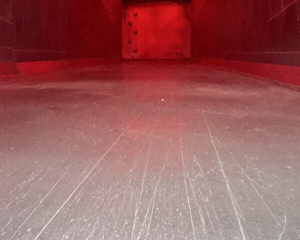 Шмитц Каргобулл Gotha 2011 в Арцизе на Automoto.ua Красный Шмитц Каргобулл Gotha, объемом двигателя 0 л и пробегом 100 тыс. км за 31999 $, фото 11 на Automoto.ua